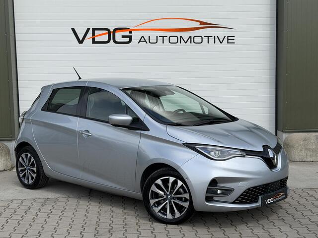 Renault ZOE Intens B-buy 52KWH R135 / Koopaccu / SOH 97% / Snellader/ BOSE Hifi / Clima / Navigatie / Cruise Controle / Parkeer Camera / Carplay / 16" LM velgen / donker glas
