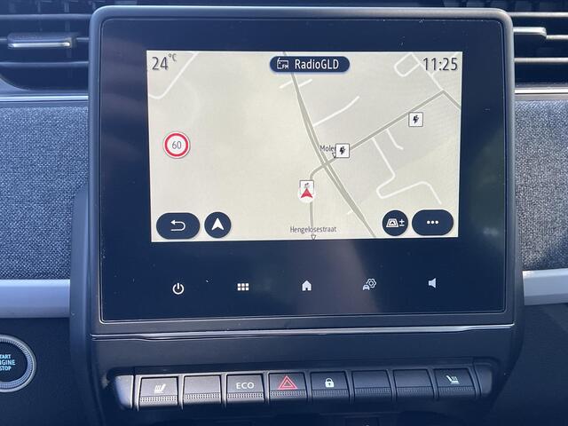 Renault ZOE R110 Intens 52 kWh / Dealer onderhouden / SoH 95,25 % koop Accu / Navigatie / Apple Carplay Android / Stuur- en stoelverwarming / 16" LM wielen & All Season banden /