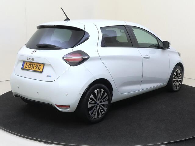 Renault ZOE R135 Serie Limitee Riviera 52 kWh Inclusief koopaccu | Climat Control | Ledere bekleding | PDC Achter | Cruise control |
