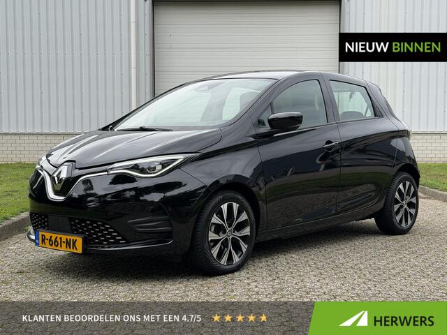 Renault ZOE R135 Evolution 52 kWh / All Season Banden / Dealer Onderhouden / SOH 94% / CCS Snel Laden / Navigatie / Apple Carplay & Android Auto / Climate Control / Lichtmetalen Velgen /