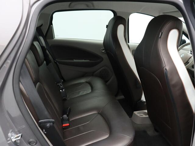 Renault ZOE R110 Bose 41 kWh | Batterijkoop | 1e Eigenaar | Dealeronderhouden | Trekhaak | Bose geluidsysteem | Lederen interieur |