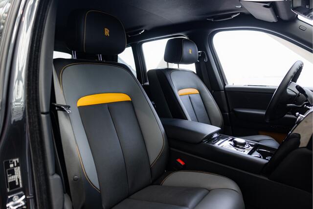 Rolls-Royce Cullinan 6.75 V12 | Black Badge | Shooting Star | Manderin Accents |