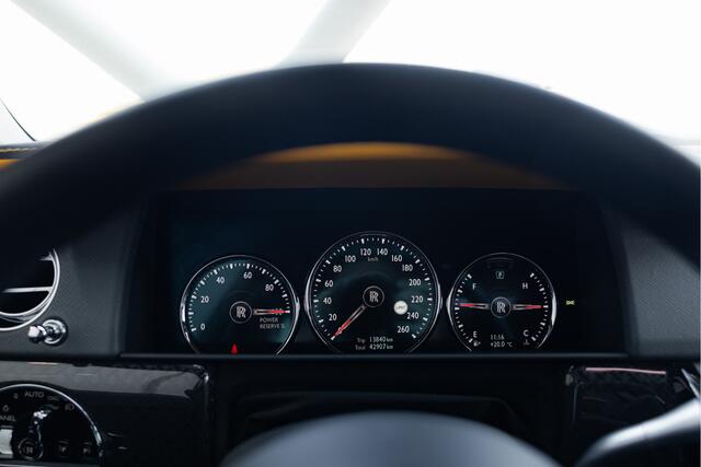 Rolls-Royce Cullinan 6.75 V12 | Black Badge | Shooting Star | Manderin Accents |