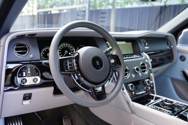 Rolls-Royce Cullinan 6.75 V12 / Bespoke Audio / Starlight / Twin-Coachline