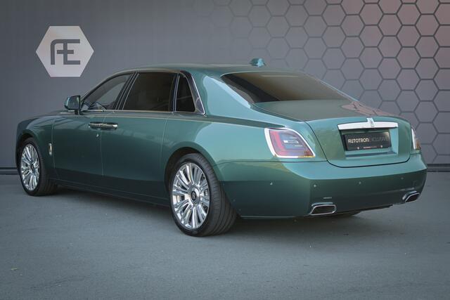 Rolls-Royce GHOST 6.75 V12 Extended Wheelbase | VERY UNIQUE !! | BESPOKE INTERIOR | GOLD SPIRIT | COACHLINE GOLD | MASSAGE | HEAD UP | CARPLAY | VENTILATED SEATS | ADAPTIVE CRUISE | STARS | HIGH BEAM ASSISTANCE |