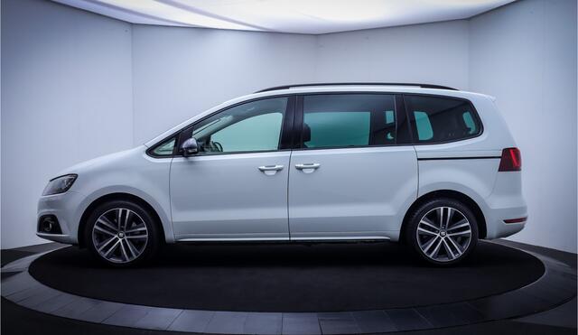 Seat ALHAMBRA 2.0TSI Dsg FR-INTENSE PANO | XENON | CAMERA | STOELVERW | ELEK SCHUIFDEUREN | NAVI | CARPLAY | CRUISE | AFN TREKHAAK | LMV 18''