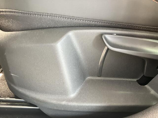 Seat ATECA 1.5 TSI FR Business Intense 7 versn. DSG | Metallic Lak | 19'' Velgen |