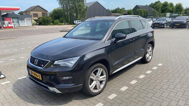 Seat ATECA 1.5 TSI FR Business Intense 10KW-150PK DSG, Panoramadak, adaptieve cruise control, Full LED, stoelverwarming, winterpakket, 18" LMV, leder alcantara, door ons geleverd en onderhouden