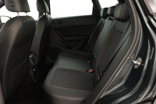 Seat ATECA 1.5 TSI FR Business Intense "Stoel/Stuurverwarming, KeyLess Entry, Elec. Achterklep, 19" LM velgen" *DEMO VOORDEEL*