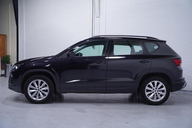 Seat ATECA 2.0 TDI Style Navi Clima Stoelverwarming Led matrix PDC Apple Carplay Adaptive cruise