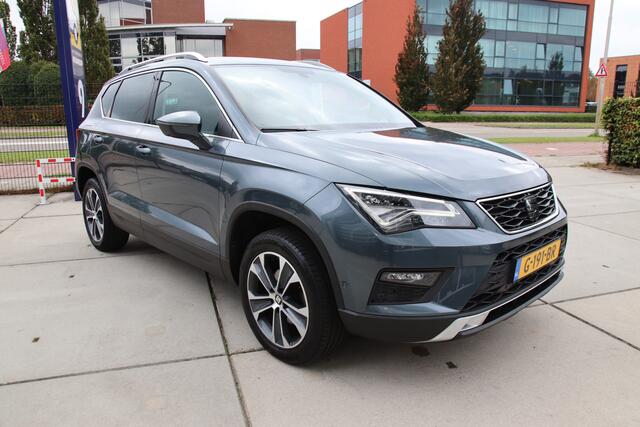 Seat ATECA 1.0 E-TSI Style Business Int. Virtueel, Trekhaak, Carplay, 1e eig PRIJSPAKKER!