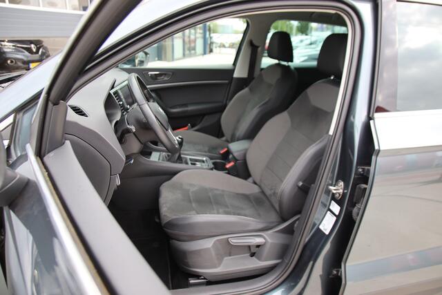 Seat ATECA 1.0 E-TSI Style Business Int. Virtueel, Trekhaak, Carplay, 1e eig PRIJSPAKKER!