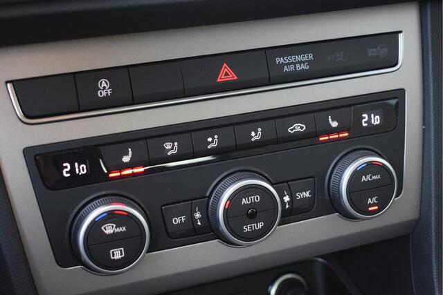 Seat ATECA 1.5 TSI Style Experience Intense Virtual cockpit, Adaptive cruise, Camera, Stoel/stuurverwarming, Keyless