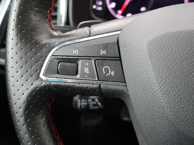 Seat ATECA 1.5 TSI FR Business Intense | 150 PK | Automaat | Trekhaak | Lederen bekleding | Panoramadak |