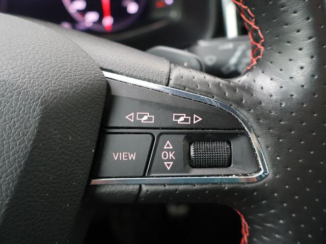 Seat ATECA 1.5 TSI FR Business Intense | 150 PK | Automaat | Trekhaak | Lederen bekleding | Panoramadak |