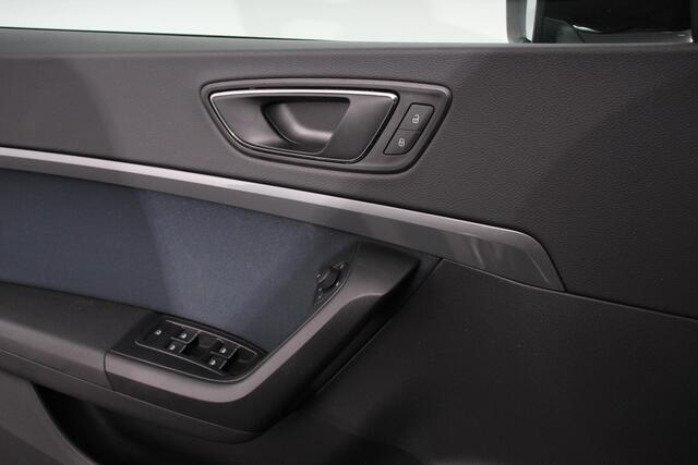 Seat ATECA 1.5 TSI 150pk DSG Style | Climate Control | Parkeer sensoren | Verwarmde stoelen | Lichtmetalen Velgen |