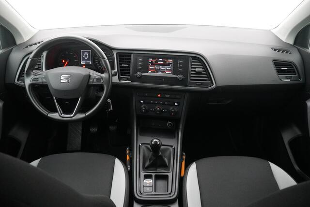 Seat ATECA BWJ 2018 1.0 116 PK EcoTSI Reference CLIMA / CRUISE / BLUETOOTH / PDC / LMV / LED / MULTIFUNCT.STUUR / MULTIMED.VOORB. / DAKRAILS