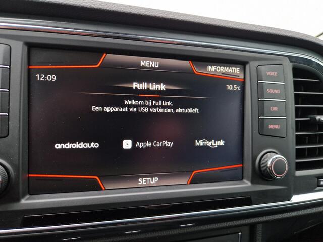Seat ATECA 1.0 EcoTSI Style | Trekhaak | Cruise | Apple Carplay / Android Auto | Clima | PDC |
