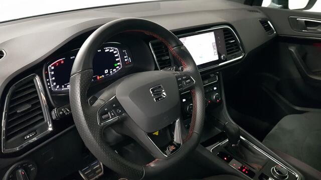 Seat ATECA 1.5 TSI 150pk DSG FR SEAT Ateca 1.5 TSI 150pk DSG FR | Navigatie | Camera | Climate Control | Digitale Cockpit | Adaptive Cruise control | Parkeer sensoren
