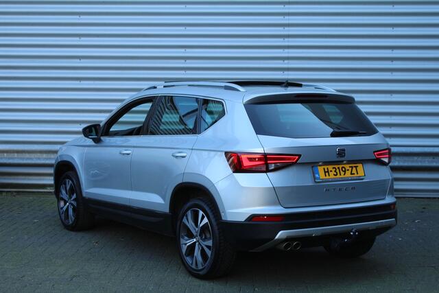 Seat ATECA 1.5 TSI 150pk Xcellence Business Intense DSG7 NL-Auto NAP Panoramadak Clima Cruise Navi 360 Camera Carplay 18"LMV Trekhaak