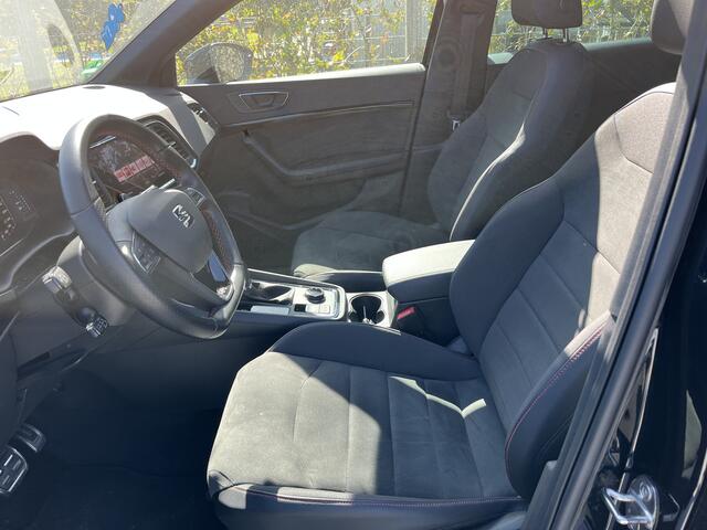 Seat ATECA 1.5 TSI FR / AUTOMAAT/ PANO/ TREKHAAK/ BEATS AUDIO/ CAMERA/ PARK. SENSOREN/ LED/ DODE HOEK/ KEYLESS/ STOELVERWARM./ VIRTUAL COCKPIT/ ADAPT. CRUISE/ APP-CONNECT/ CLIMA/ DAB
