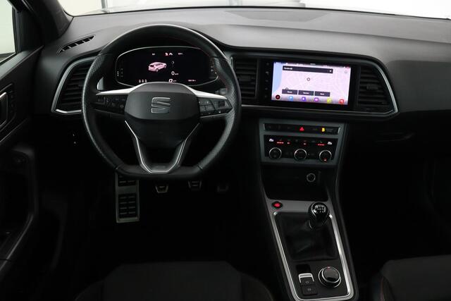 Seat ATECA 1.0 TSI FR Intens | Panoramadak | Stoelverwarming | Virtual Cockpit | Carplay | Full LED | Camera | Keyless | Navigatie