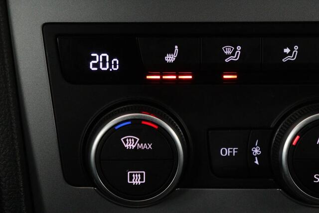 Seat ATECA 1.0 TSI FR Intens | Panoramadak | Stoelverwarming | Virtual Cockpit | Carplay | Full LED | Camera | Keyless | Navigatie
