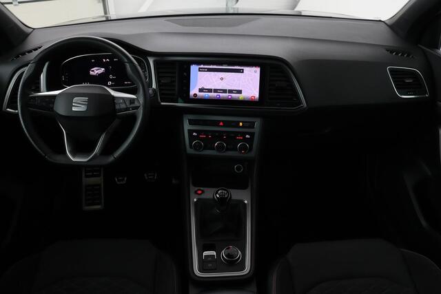 Seat ATECA 1.0 TSI FR Intens | Panoramadak | Stoelverwarming | Virtual Cockpit | Carplay | Full LED | Camera | Keyless | Navigatie