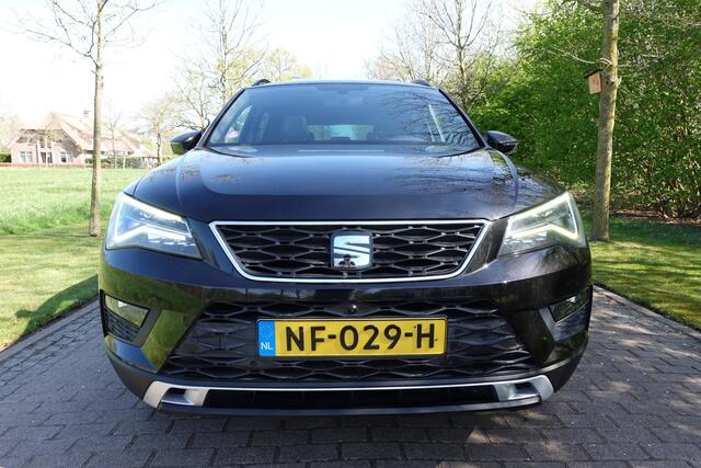 Seat ATECA 1.4 EcoTSI Xcellence | Panoramadak | Trekhaak | Cruise control | 360 Camera | Elektrische achterklep |