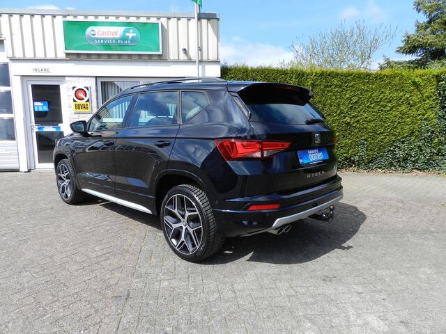 Seat ATECA 1.5 TSI FR Business Intense 360 Camera - Trekhaak - ACC - Pilot Assist - Panorama - Lederen Bekleding - Stoelverw.- 100% onderhouden - Apple Carplay / Android - Navigatie - Alle opties