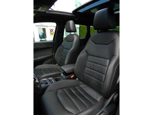 Seat ATECA 1.5 TSI FR Business Intense 360 Camera - Trekhaak - ACC - Pilot Assist - Panorama - Lederen Bekleding - Stoelverw.- 100% onderhouden - Apple Carplay / Android - Navigatie - Alle opties