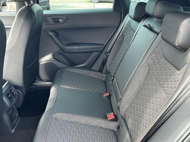 Seat ATECA FR Business Intense 1.5 110 kW / 150 pk TSI SUV 7 versn. DSG | Metallic Lak | 3000,- inruilvoordeel!!