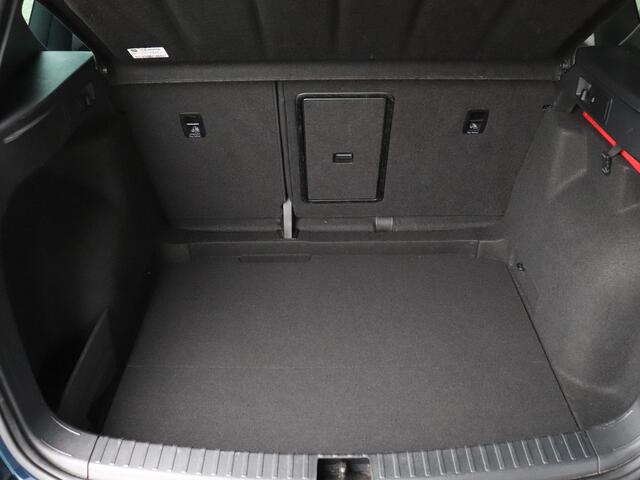 Seat ATECA 1.4 EcoTSI 150pk Xcellence | Trekhaak | 360gr. camera | Cruise control | Elektrische achterklep | Navigatie |