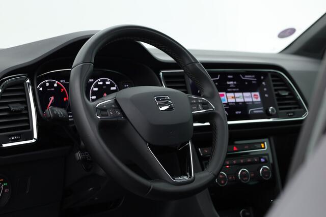 Seat ATECA 1.5 TSI Xcellence Business Intense | Pano | Trekhaak | Adapt. cuirse | Stoelverw. | CarPlay | Navi