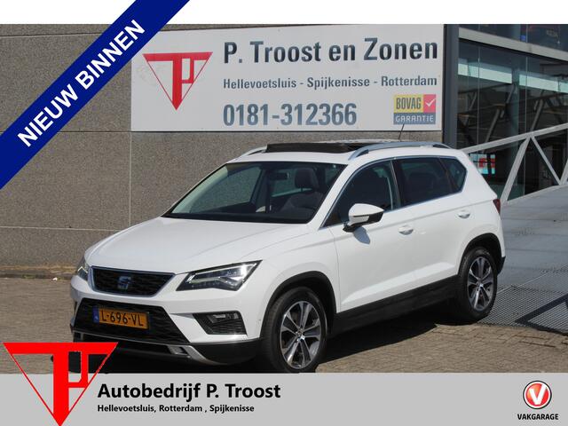 Seat ATECA 1.0 EcoTSI Limited Edition Panoramadak/Navigatie/Cruise control/Climate control/Parkeersensoren rondom/Elektrisch sluitende achterklep/Bluetooth/Park assist/LED koplampen/17'' Lichtmetalen velgen/Multifunctioneel stuurwiel/Spraakbediening/Elektrisch inkla
