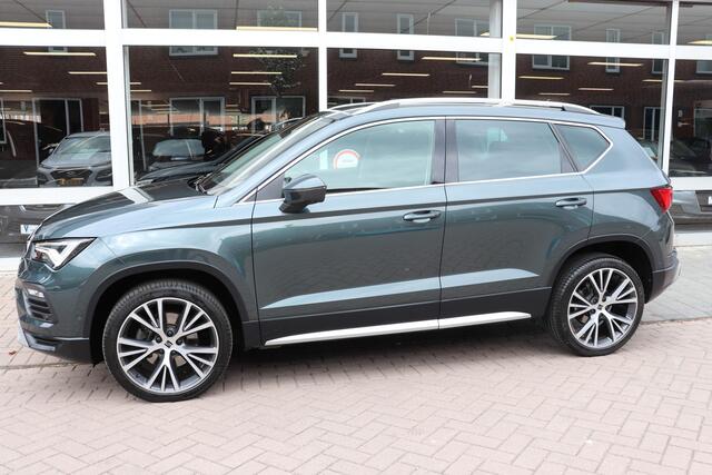Seat ATECA 1.5 TSI Xperience Business Intense Automaat. Navigatie, trekhaak wegklapbaar.