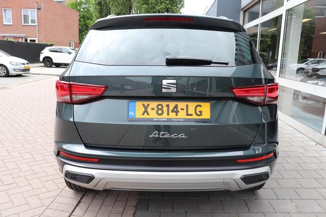 Seat ATECA 1.5 TSI Xperience Business Intense Automaat. Navigatie, trekhaak wegklapbaar.