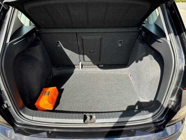 Seat ATECA 1.5 TSI STYLE TREKHAAK/NAVI/CRUISE/CARPLAY/STOELVERW