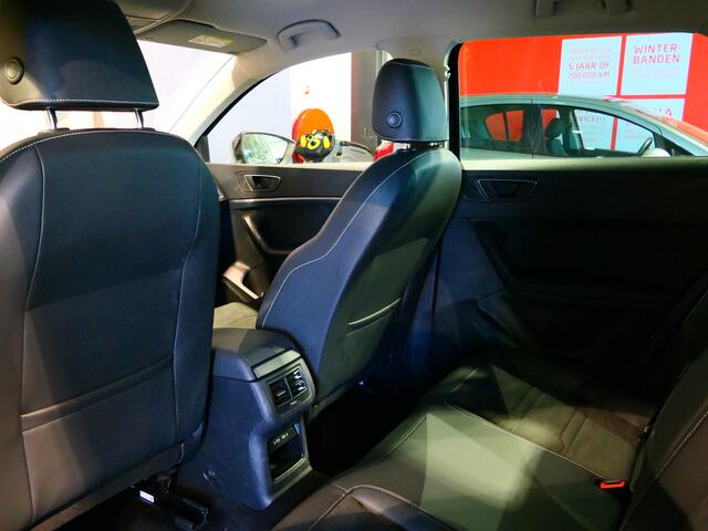 Seat ATECA 1.5 TSI Style Business Intense *Trekhaak* - Stoelverwarming, navi, parkeerassistent