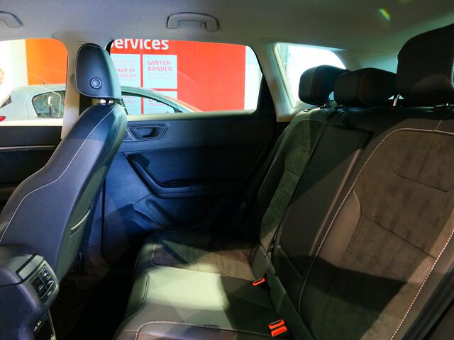 Seat ATECA 1.5 TSI Style Business Intense *Trekhaak* - Stoelverwarming, navi, parkeerassistent