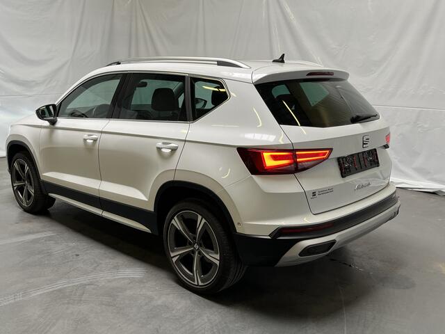 Seat ATECA 1.5 TSI Xperience / AUTOMAAT/ ELEKTR. TREKHAAK/ BEATS AUDIO/ ALCANTARA/ 360 CAMERA/ ADAPT. CRUISE/ DIGITAL DASH/ STOEL VERWARM./ FULL LINK/ NAVI/ PARK. SENSOREN/ CLIMA/ KEYLESS/ 19" LMV