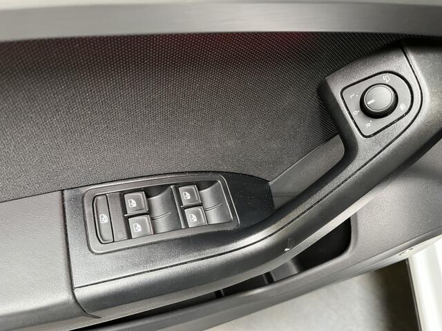 Seat ATECA 1.5 TSI FR / AUTOMAAT/ BEATS/ CAMERA/ ADAPT. CRUISE/ DIGITAL DASH/ STOEL VERWARM./ FULL LINK/ NAVI/ PARK. SENSOREN/ CLIMA/ KEYLESS/ 18" LMV