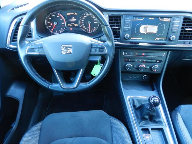 Seat ATECA 1.0 EcoTSI Style Trekhaak - Apple Carplay Android - Parkeer hulp + Camera - Cruise Control - NAP - 100% Onderhouden - Navigatie