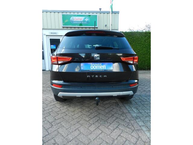 Seat ATECA 1.0 EcoTSI Style Trekhaak - Apple Carplay Android - Parkeer hulp + Camera - Cruise Control - NAP - 100% Onderhouden - Navigatie