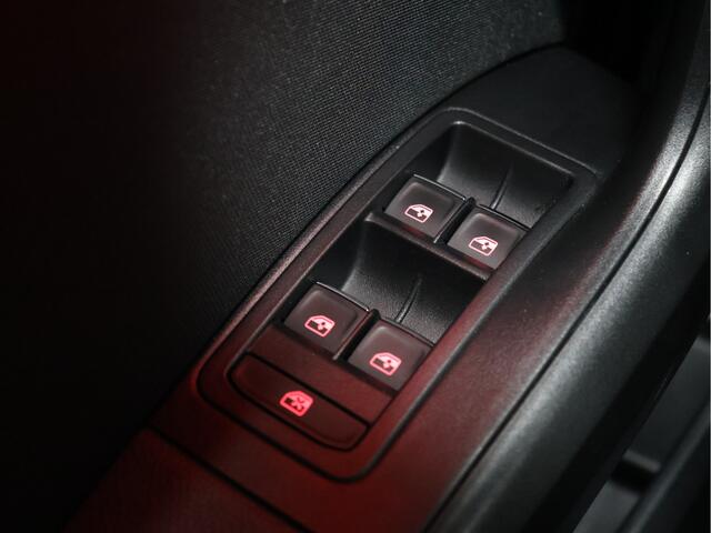 Seat ATECA 1.5 TSI FR Business Intense [SCHUIFKANTELDAK, ADAPTIVE CRUISE, CAMERA, STOELVERWARMING, SPORTSTUUR, PDC V+A, BLUETOOTH, CLIMATE, NIEUWSTAAT]