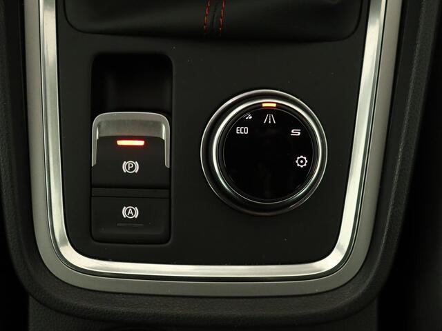 Seat ATECA 1.5 TSI FR Business Intense | Trekhaak | Achteruitrijcamera | Sfeerverlichting | Navigatie | Carplay | Stoelverwarming | Full-LED koplampen | LMV 18