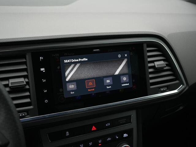 Seat ATECA 1.5 TSI 150 pk DSG FR Business Intense | Panoramadak | Stoel-/stuurverwarming | Achteruitrijcamera | Adaptive Cruise | Keyless | Side assist | 18 inch