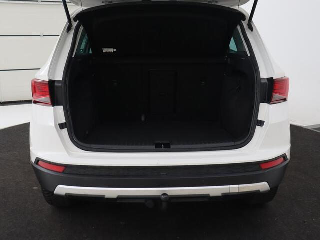 Seat ATECA 1.5 TSI Style | Panoramadak | Trekhaak | Camera | Stoelverwarming | Carplay | Navigatie | Cruise Control Adaptief | LMV 18 |