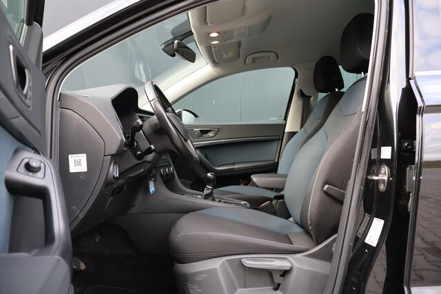 Seat ATECA 1.5 TSI Style Business Intense | Origineel NL | Camera | Trekhaak | Beats Audio | ACC | Virtual Cockpit |