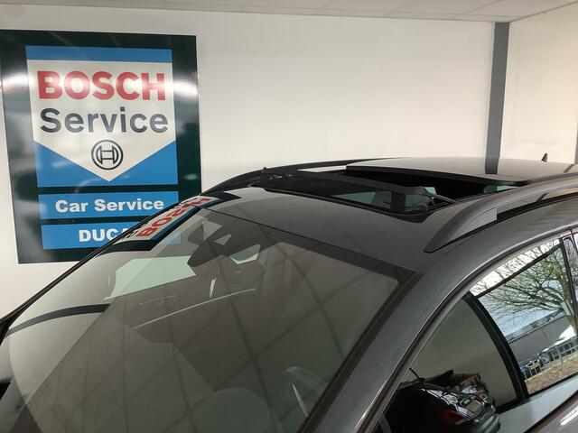 Seat ATECA 1.5 TSI FR Business Intense Panodak, Automaat, Keyless entry en start, Dealer onderhouden Dodehoek detectie, Beats audio en wegklapbare trekhaak